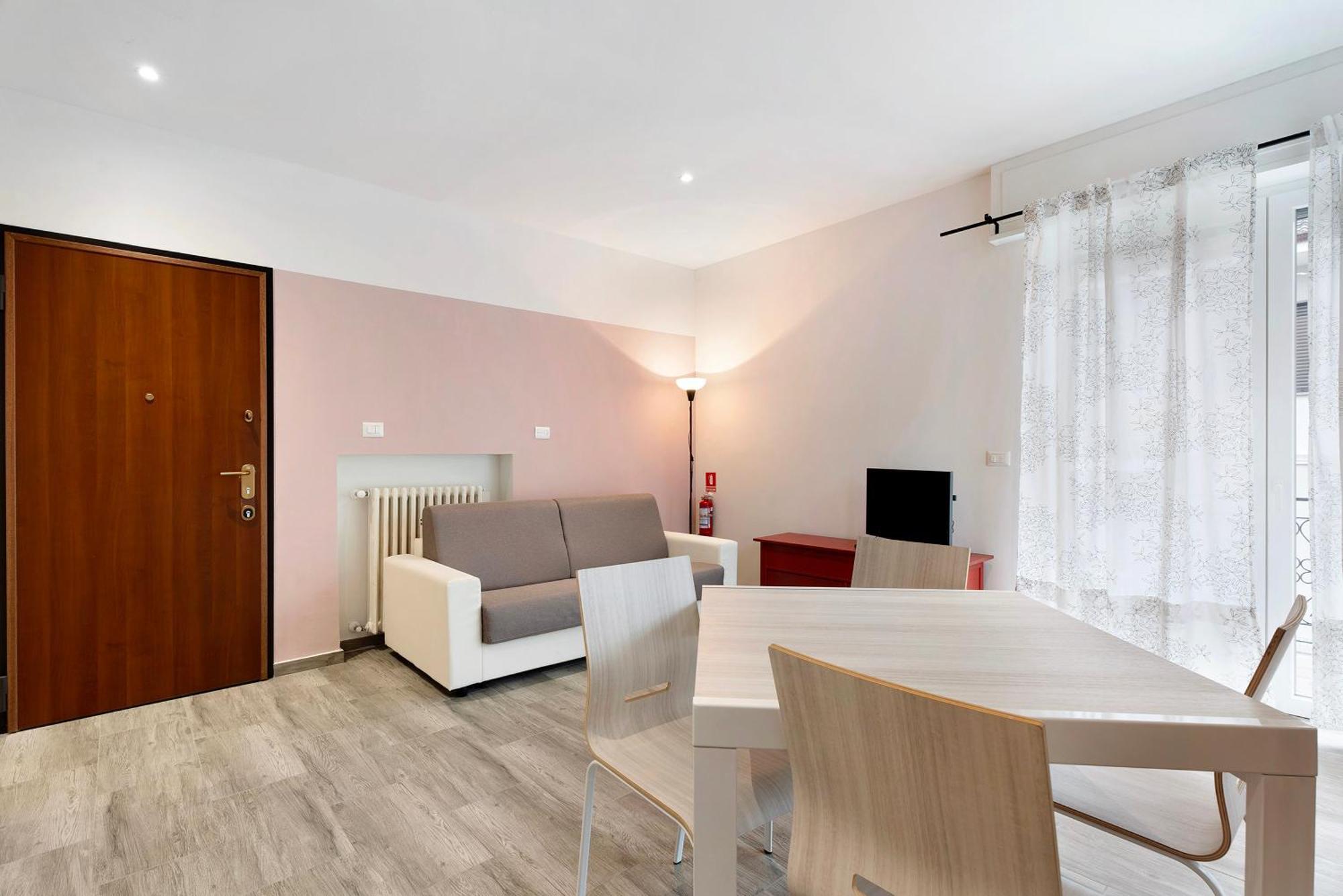 Sweet Home Apartments Peperoncino Arona Esterno foto