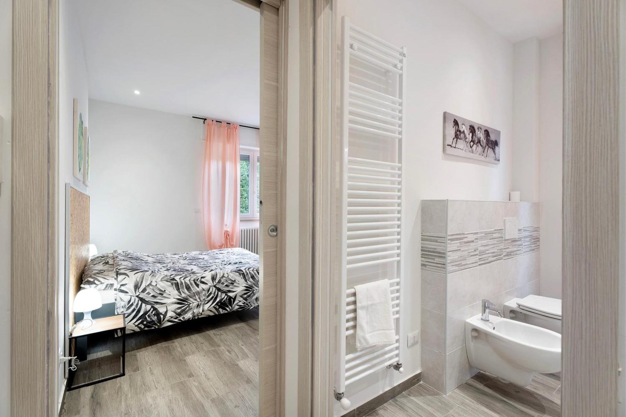 Sweet Home Apartments Peperoncino Arona Esterno foto